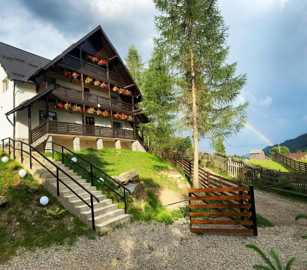 Roua Bucovinei Villa Sadova  Eksteriør bilde